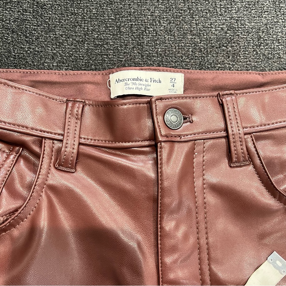 Abercrombie & Fitch Vegan Leather 90s Straight Pants Burgundy Size 4 - Picture 10 of 10